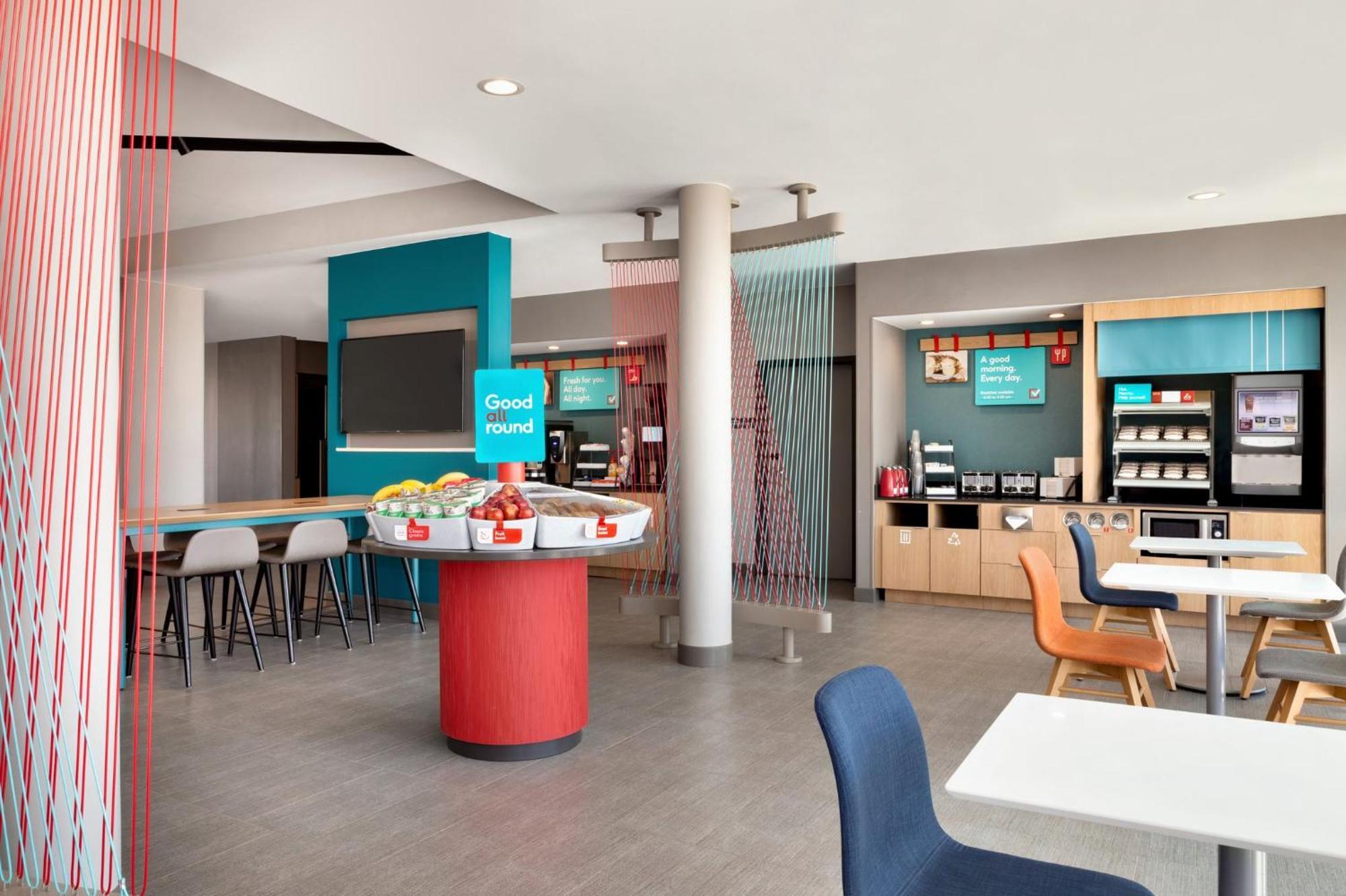 Avid Hotel Traverse City By Ihg Exterior photo